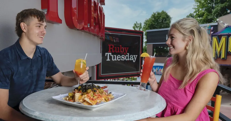 A couple on the outdoor Patio of Ruby Tuesday on Clifton Hill