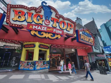 Big Top attraction on Clifton Hill